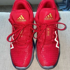 Mens Size 8.5 Adidas Marvel SpiderMan shoes.